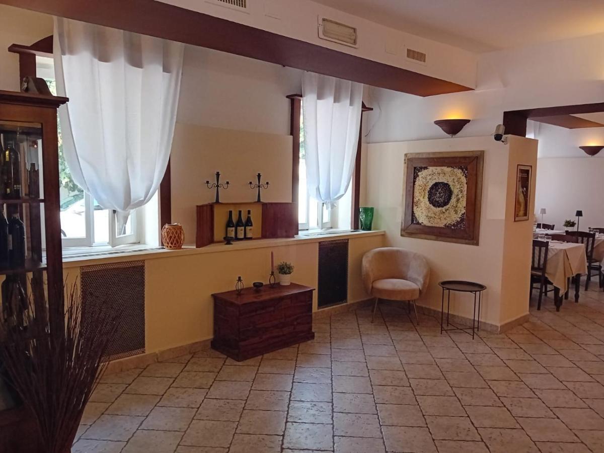 Locanda Il Portone San Colombano al Lambro Esterno foto